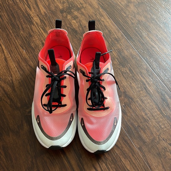 Nike Air Max Dia - Picture 2 of 8